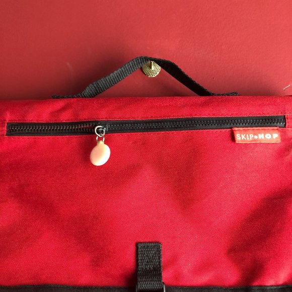 Skip Hop Changing Station - Picture 3 of 10